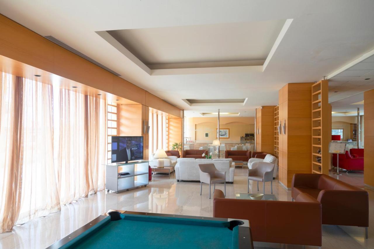 Athineon Hotel Rhodes City Екстериор снимка