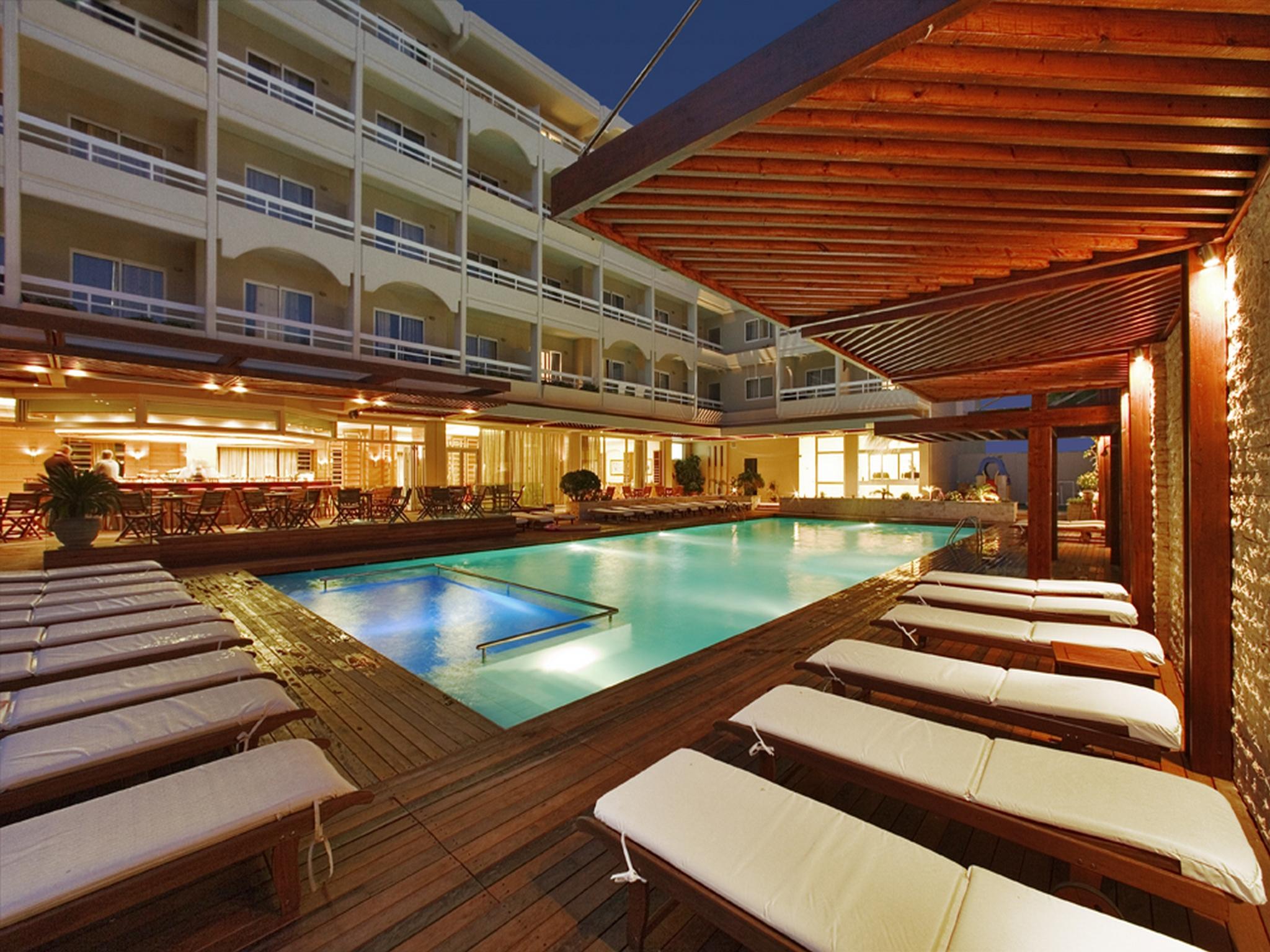 Athineon Hotel Rhodes City Екстериор снимка