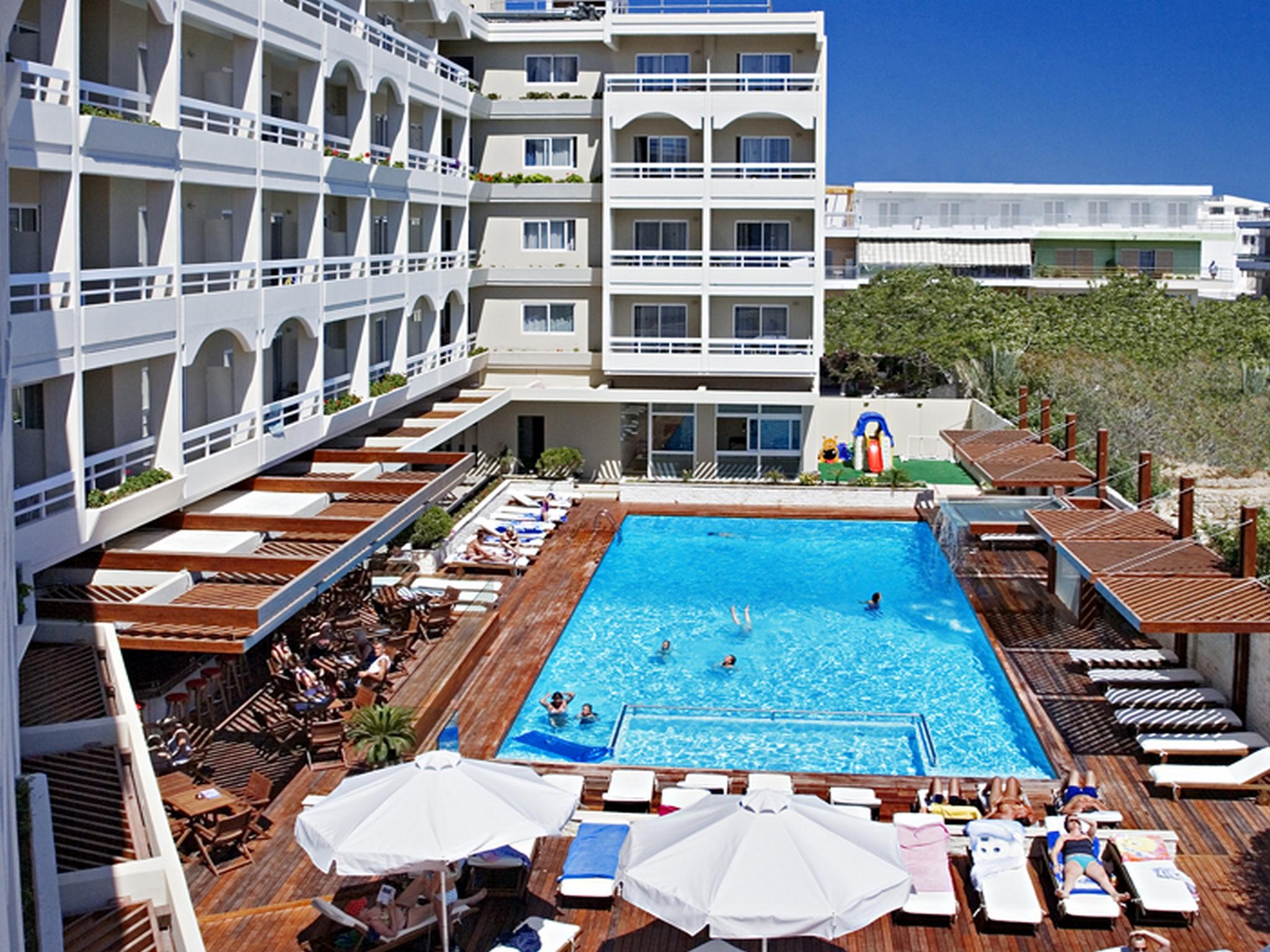 Athineon Hotel Rhodes City Екстериор снимка