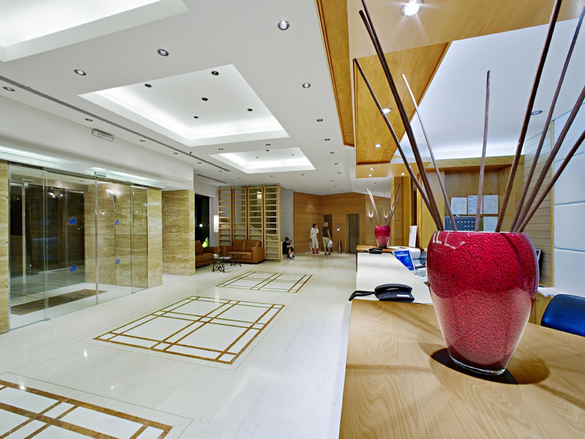 Athineon Hotel Rhodes City Екстериор снимка