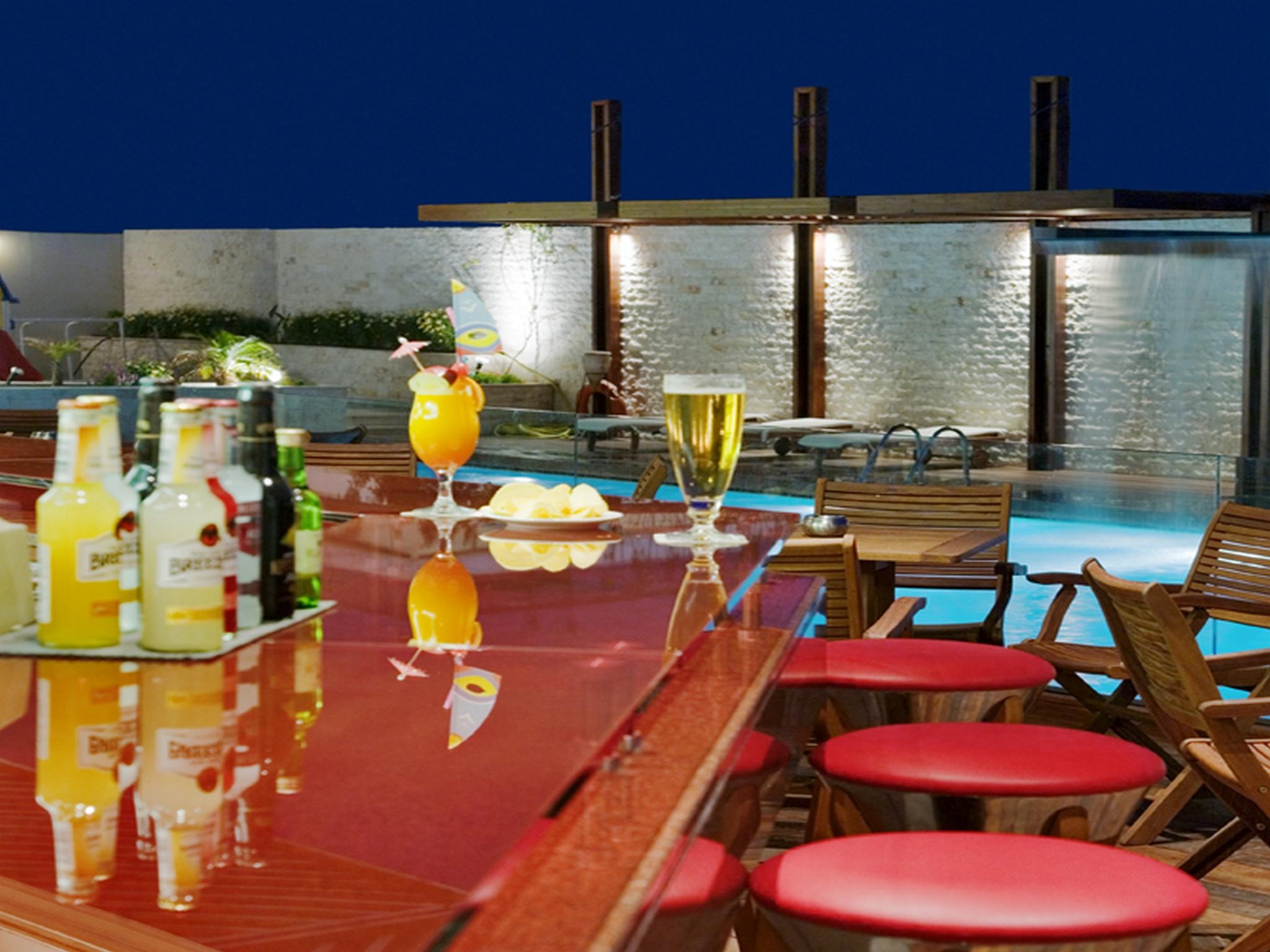 Athineon Hotel Rhodes City Екстериор снимка