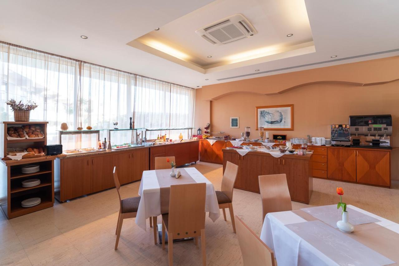 Athineon Hotel Rhodes City Екстериор снимка